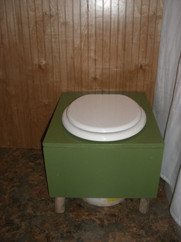 Building a Simple Composting Toilet The Survival Gardener